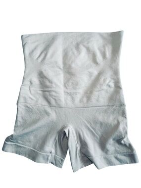 Shapermint cream High-Waist Shaping Shorts with Boyleg